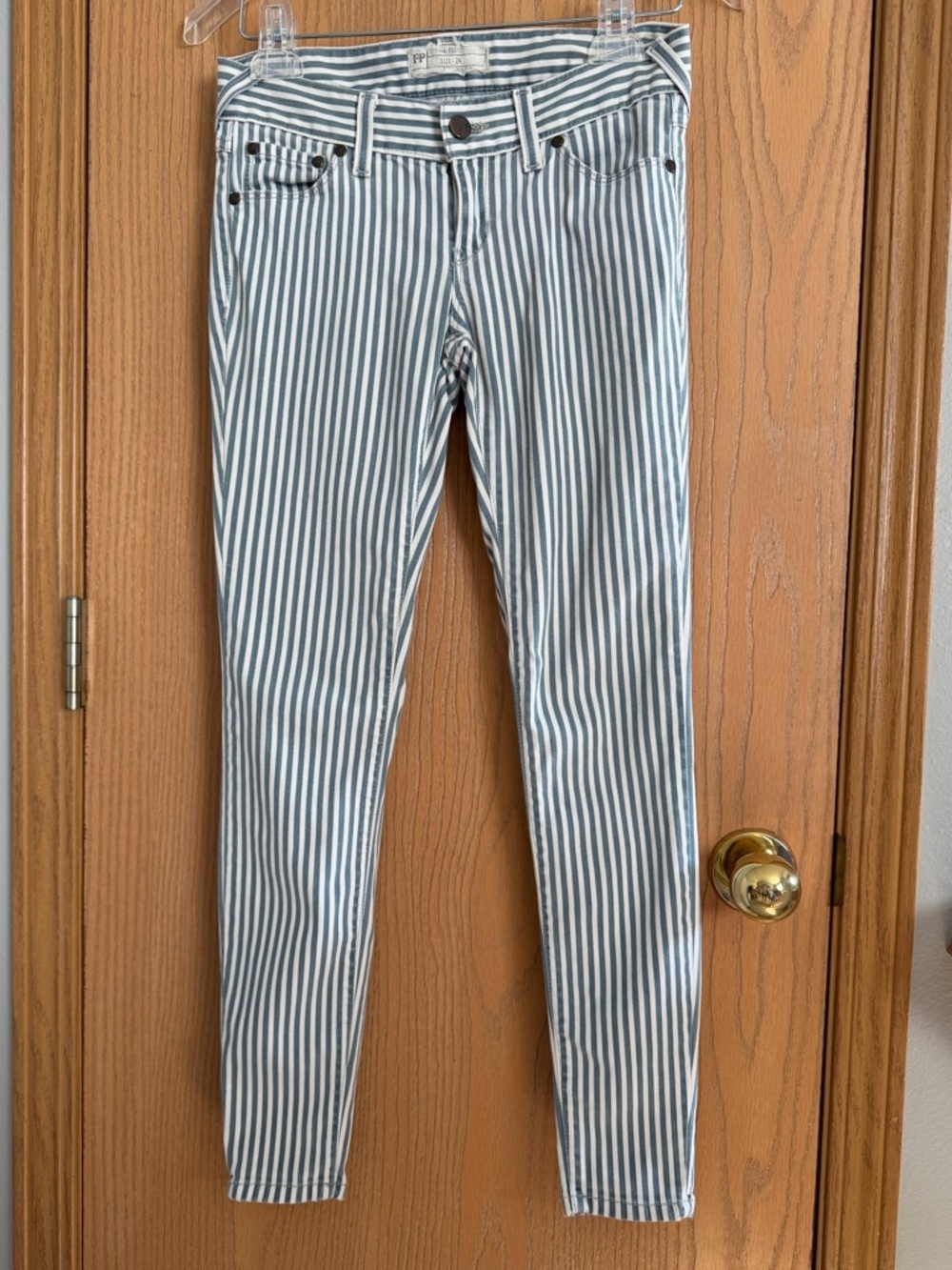 FREE PEOPLE Vintage Railroad Striped Blue White Skinny Jean Slim Fit Size 24